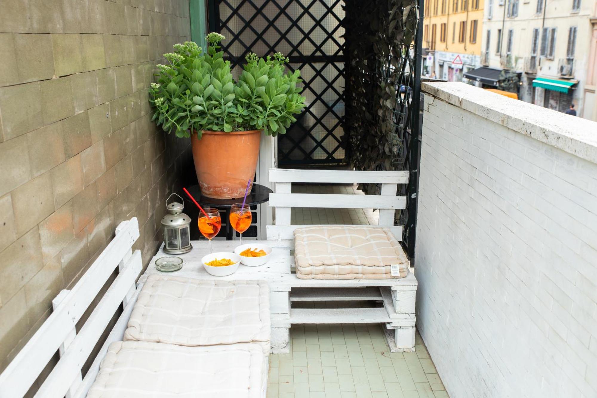Duomo Walking Distance Elegant Flat With View Apartment มิลาน ภายนอก รูปภาพ