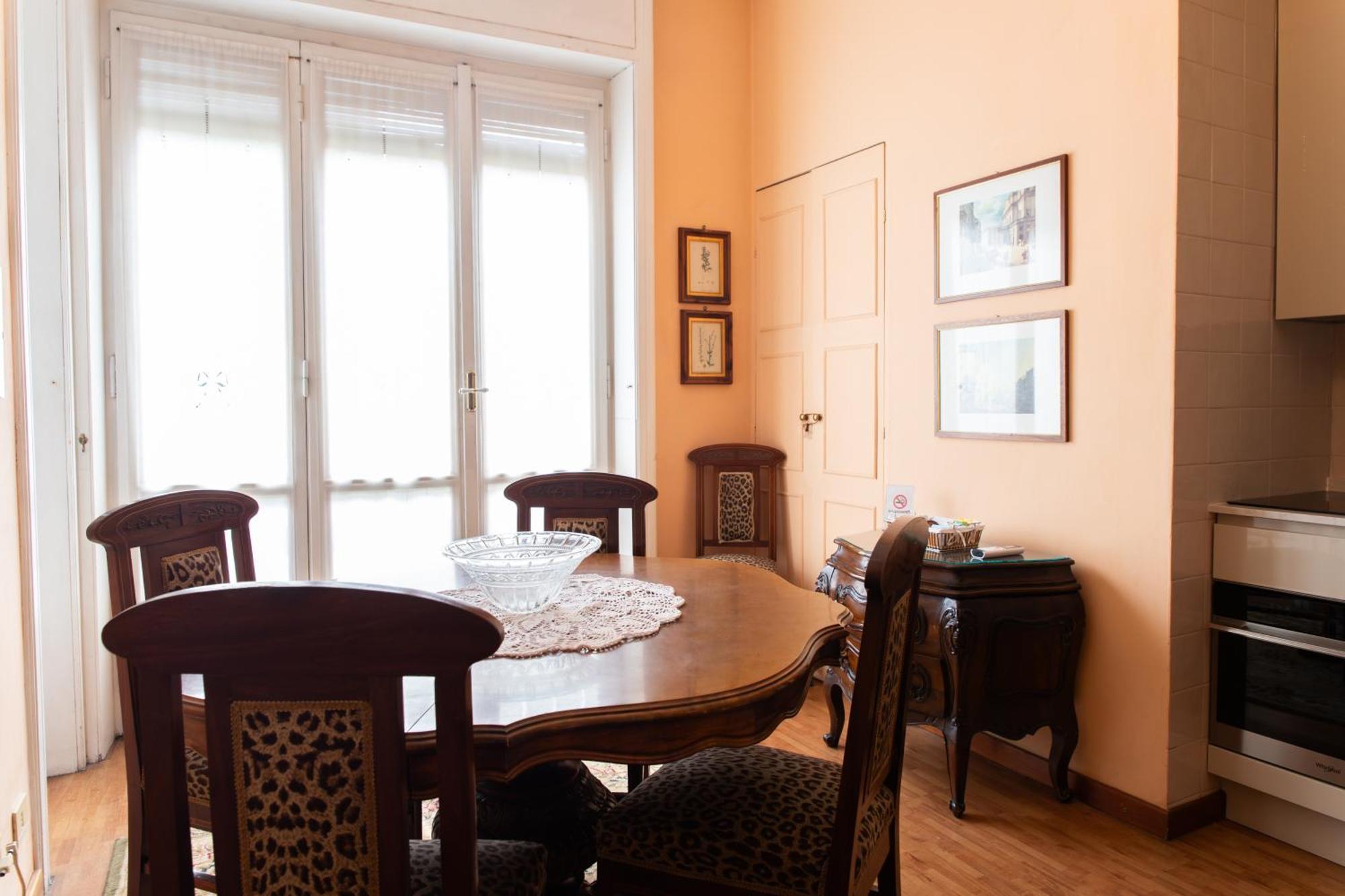 Duomo Walking Distance Elegant Flat With View Apartment มิลาน ภายนอก รูปภาพ