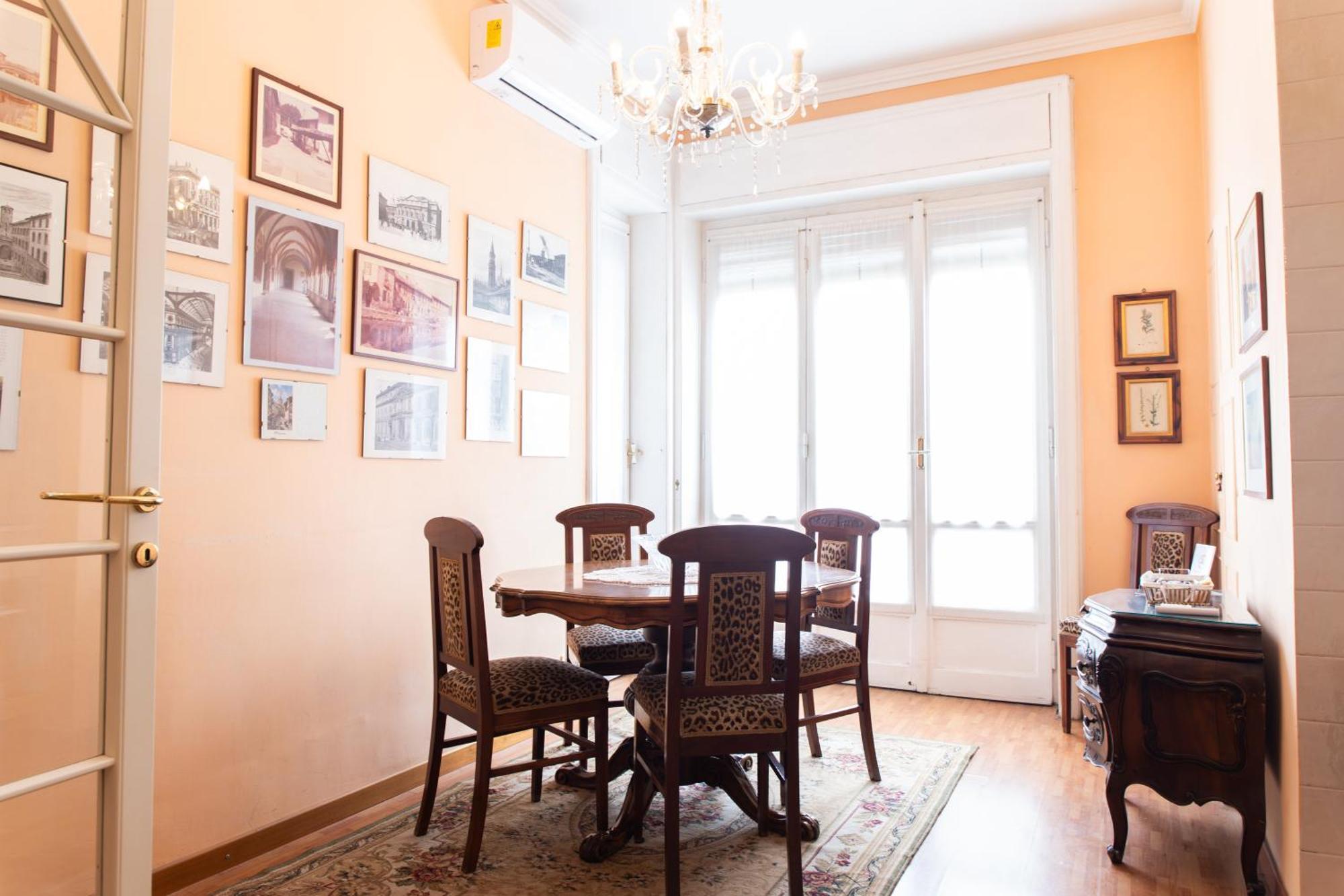 Duomo Walking Distance Elegant Flat With View Apartment มิลาน ภายนอก รูปภาพ